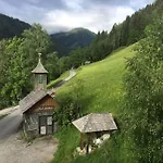 Alte Schule Auf Der Alm * Teuchl