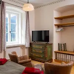 Alte Schule Auf Der Alm *