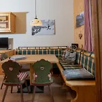 Alte Schule Auf Der Alm Teuchl